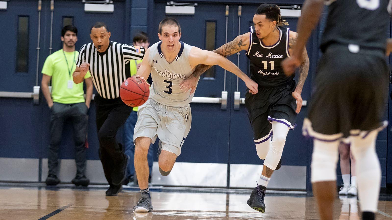 Colorado School of Mines basketball has won 21 straight games.