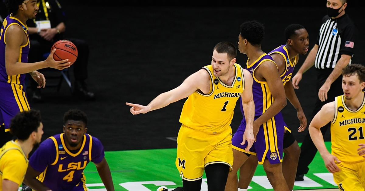 Michigan's Hunter Dickinson was the Big Ten Freshman of the Year.