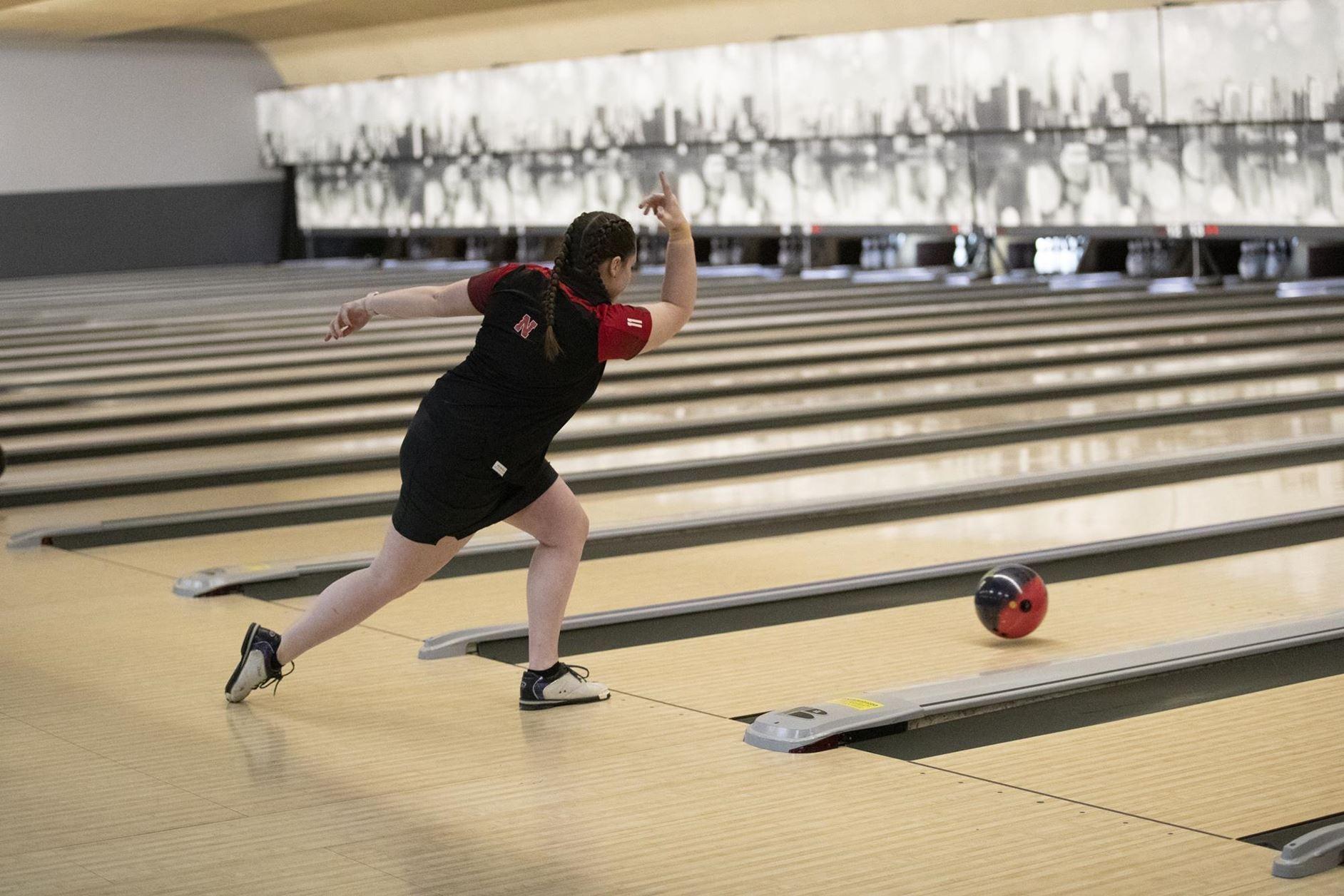 Nebraska bowling looking for its seventh national title
